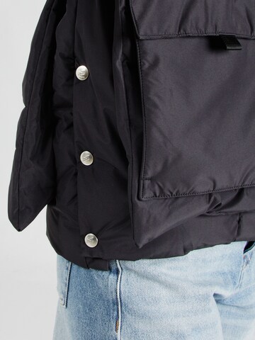 Embassy of Bricks and Logs Jacke 'Chicago' in Schwarz