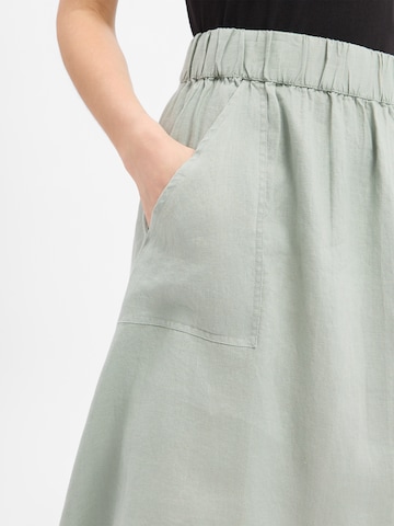 Marie Lund Skirt in Green