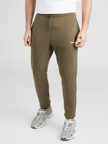 Effilé Pantalon 'Classic Core' new balance en vert : devant