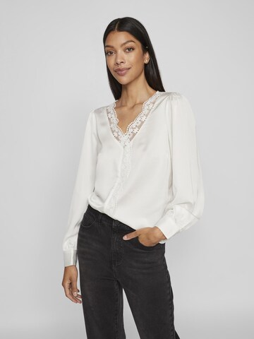 VILA Shirt in White: front