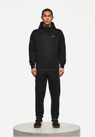 Weekend Offender Tapered Broek 'Rebolledo' in Zwart