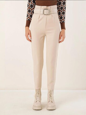 regular Pantaloni con pieghe di Bigdart in bianco