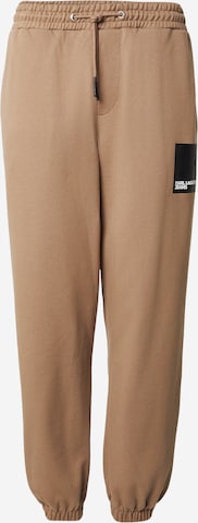 KARL LAGERFELD JEANS Tapered Housut värissä ruskea: etupuoli