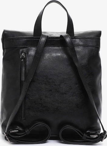 TAMARIS Backpack 'Julina' in Black