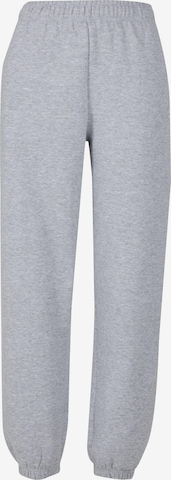 Urban Classics Конический (Tapered) Штаны 'Essential' в Серый: спереди