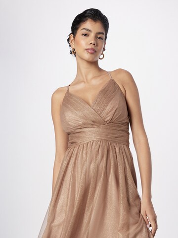 Vera Mont Evening dress in Gold