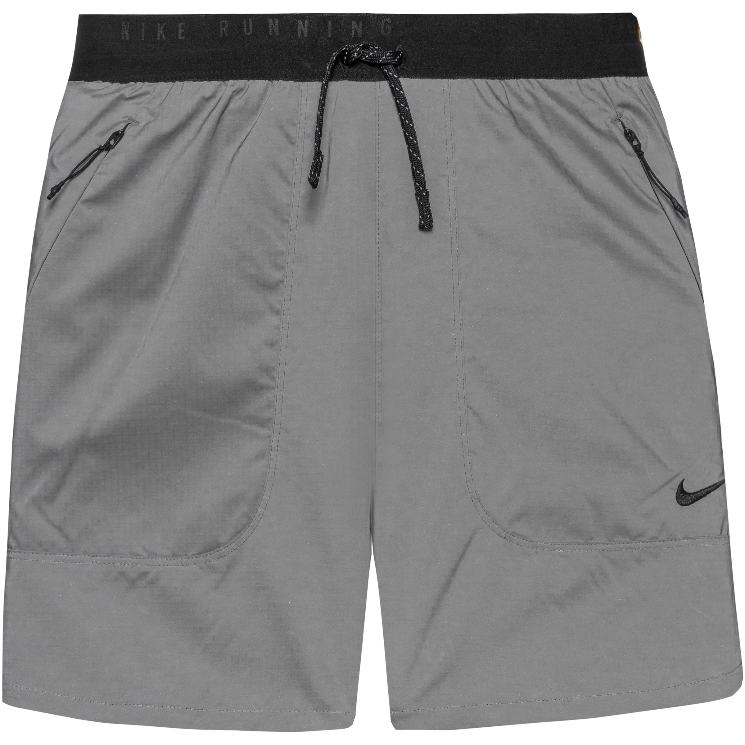NIKE Regular Sportshorts 'REFLECT' in Grau: Vorderseite