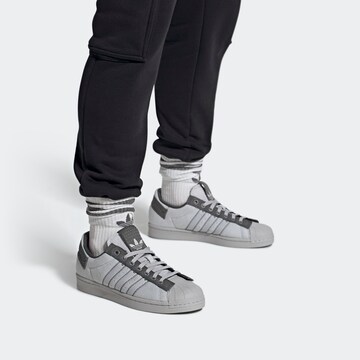 ADIDAS ORIGINALS Sneaker 'Superstar Parley' in Grau