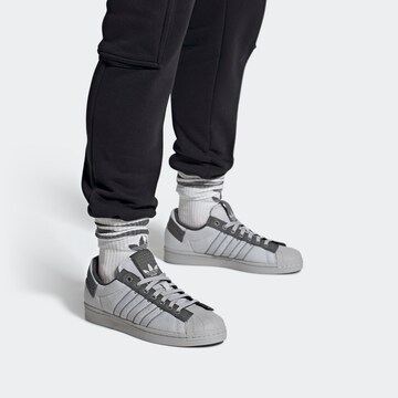 Sneaker bassa 'Superstar Parley' di ADIDAS ORIGINALS in grigio