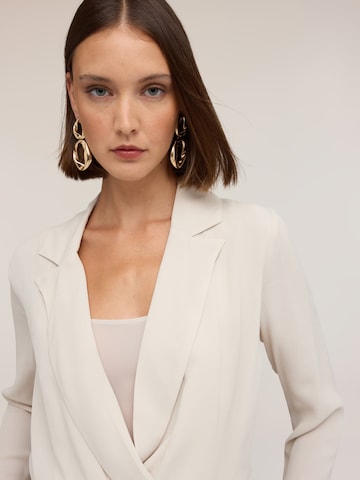 Body a maglietta di MOTIVI in beige