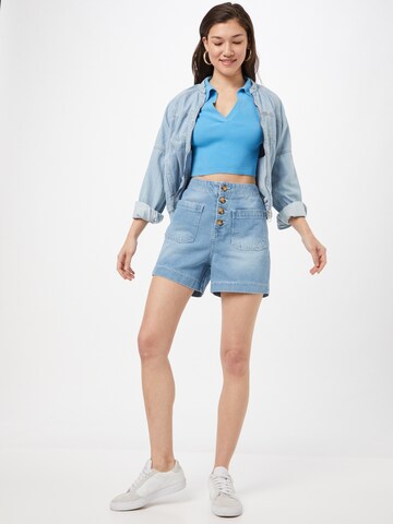 Trendyol Regular Shorts in Blau