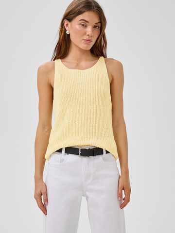 My Essential Wardrobe Плетен топ 'DivaMW' в жълто: отпред