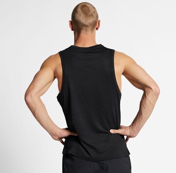 NIKE Regular Fit Sporttop 'Superset' in Schwarz