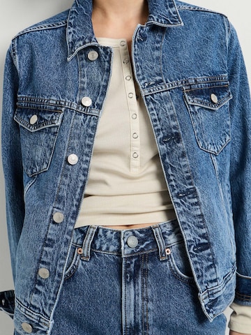 Pepe Jeans Between-season jacket ' CRESCENT ' in Blue