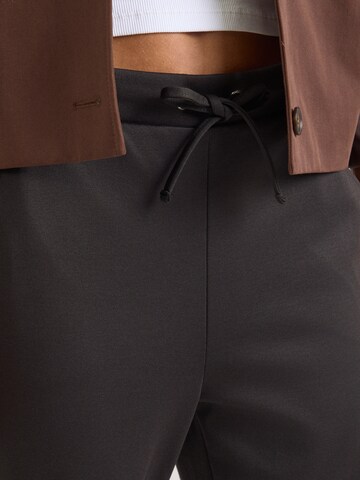 Fransa - Tapered Pantalón 'FRBLAZER' en negro