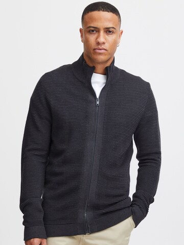 !Solid Gebreid vest 'Nicklas' in Grijs: voorkant