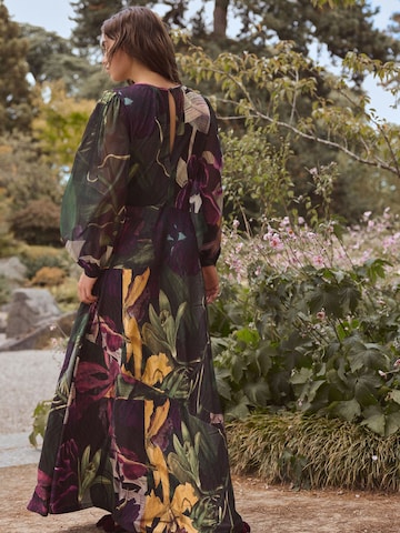 Robe Next en noir