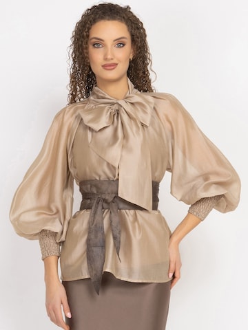 JIORO Blouse 'ESSENTIALS' in Beige: front