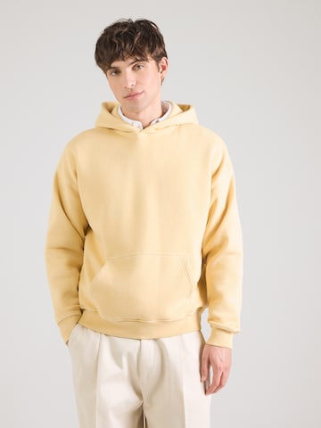 Abercrombie & Fitch Свитшот 'ESSENTIAL' в Желтый: спереди