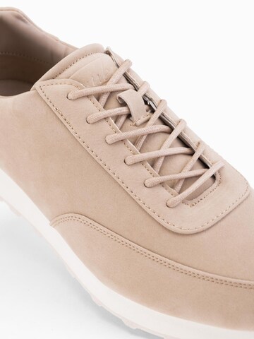 Ombre Sneaker in Beige