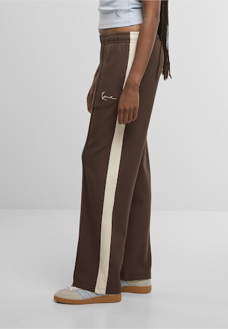 Regular Pantalon Karl Kani en marron