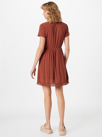 Robe 'Lavina' ABOUT YOU en marron