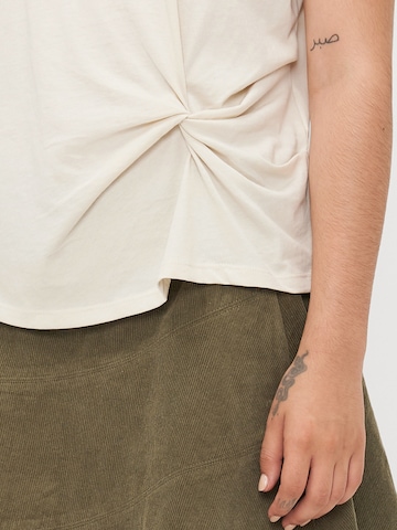 Vero Moda Petite Shirt 'VMGANAS' in Beige