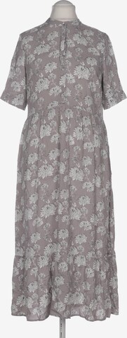 Manguun Dress in M in Grey: front