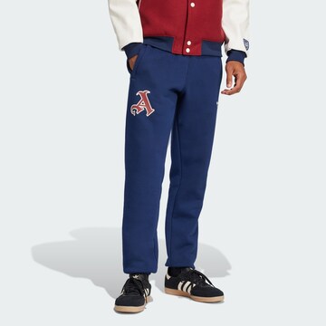ADIDAS ORIGINALS Tapered Broek 'Arsenal' in Blauw: voorkant
