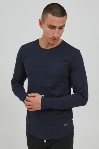 11 Project Longsleeve 'Anaklet' in Blau