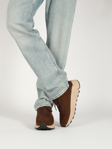 BLACKSTONE - Sapatilhas baixas 'V-Kilian EG595' em castanho