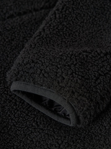 NAME IT Fleece jas 'Mattia' in Zwart