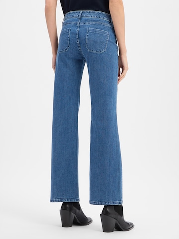 Regular Jean Marie Lund en bleu