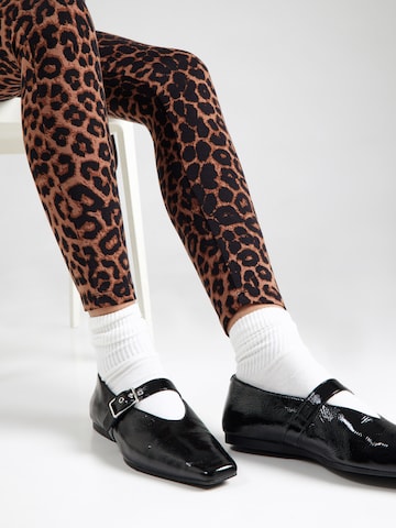 ABOUT YOU Skinny Leggings 'Connie' in Brown