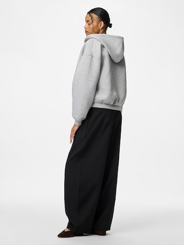 PIECES Zip-Up Hoodie 'PCBUCUBA' in Grey