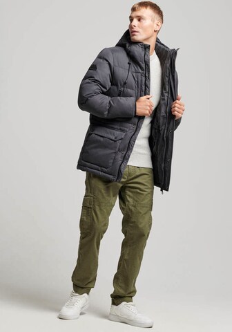 Superdry Jacke in Grau