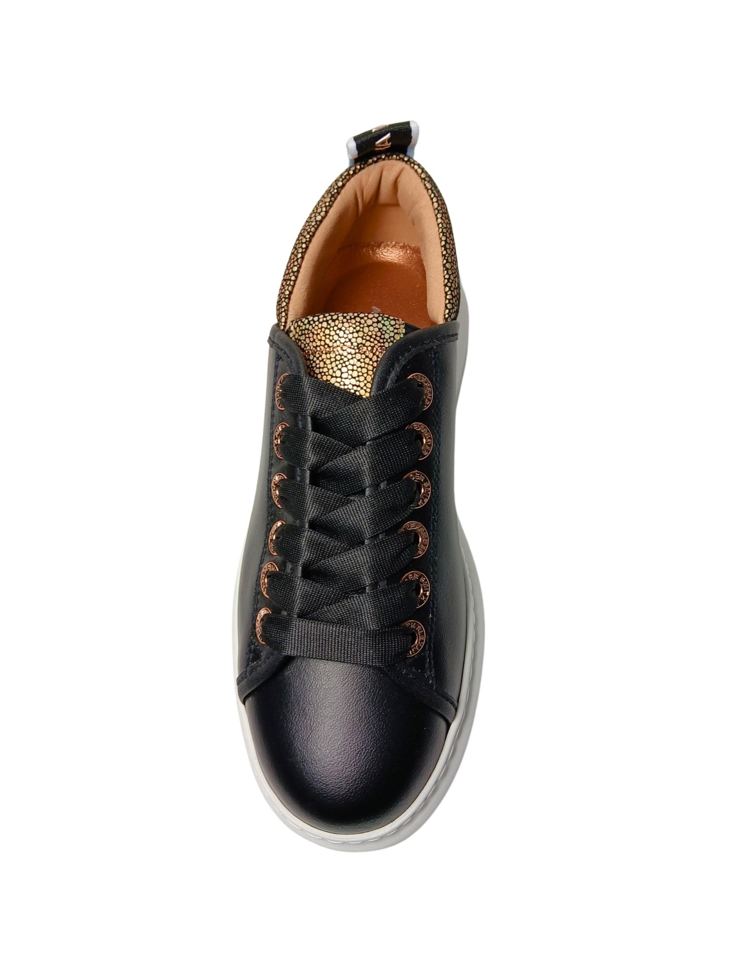 Alexander Smith Sneakers in Black