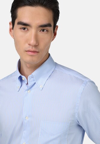 Coupe regular Chemise Boggi Milano en bleu