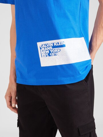 Maglietta 'STENCIL' di Calvin Klein Jeans in blu