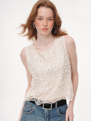 yoligex Top 'Cream Floral Pearl Beaded Rhinestone Mesh Sleeveless Top, Round Neck Scalloped Lace Hem Sheer Vest' in White