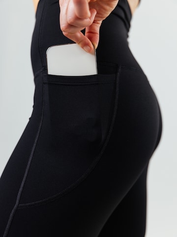 Lifters Slimfit Sporthose in Schwarz