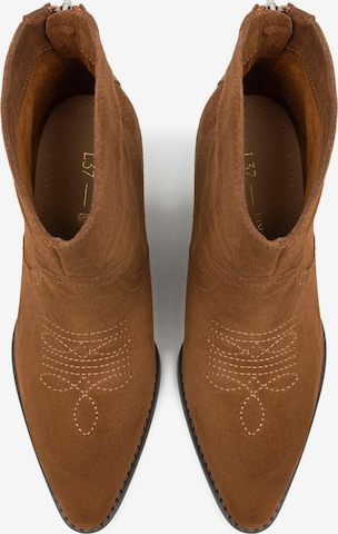 Bottines 'IT'S NOT THE SAME' L37 HANDMADE SHOES en beige : devant