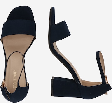 ABOUT YOU Sandal 'Alisha Shoe' i blå