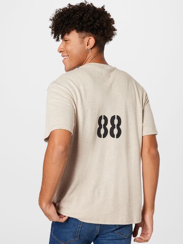 River Island T-Shirt in Beige