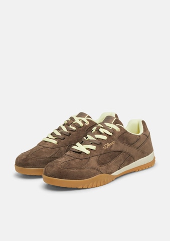 s.Oliver Sneakers laag in Bruin: voorkant
