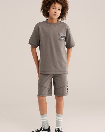 WE Fashion Štandardný strih Nohavice - Sivá