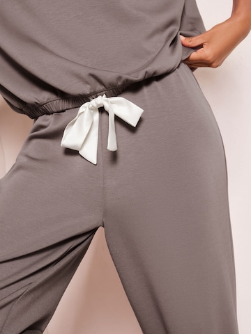 Friends Like These Pidžaama, värv hall