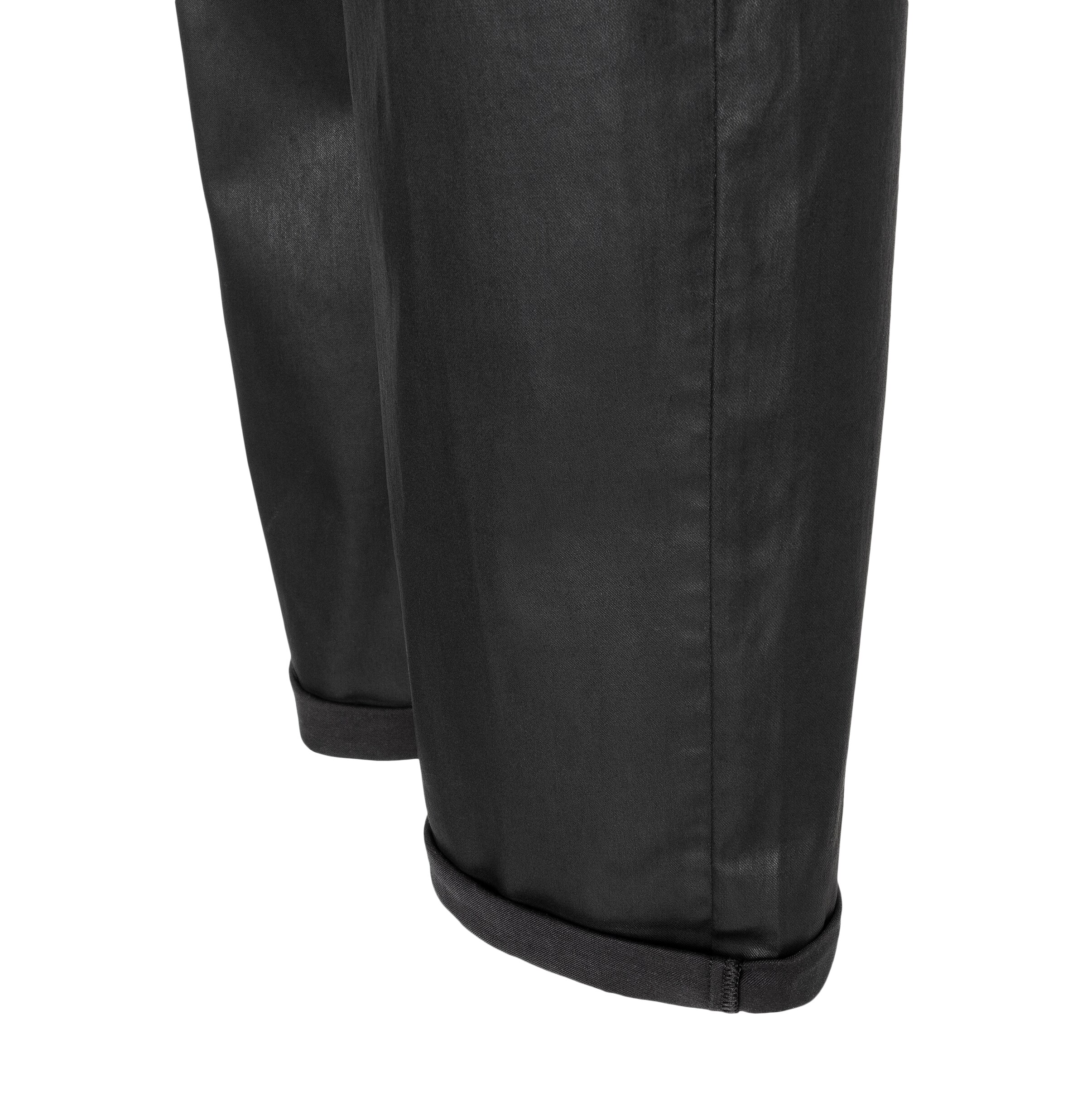 MAC Regular Pants in Black