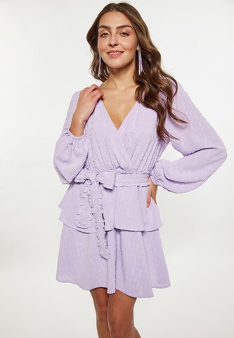 faina - Vestido em roxo: frente