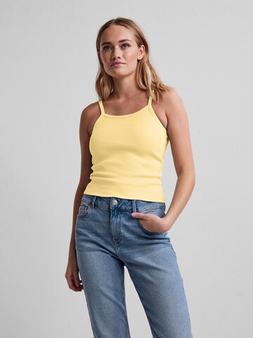 PIECES Top in Yellow: front